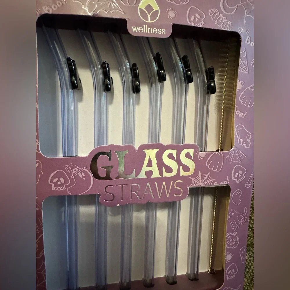 NWT Purple Tinted 6 Pack Glass Straws Black Cat and Cleaning Brush Halloween